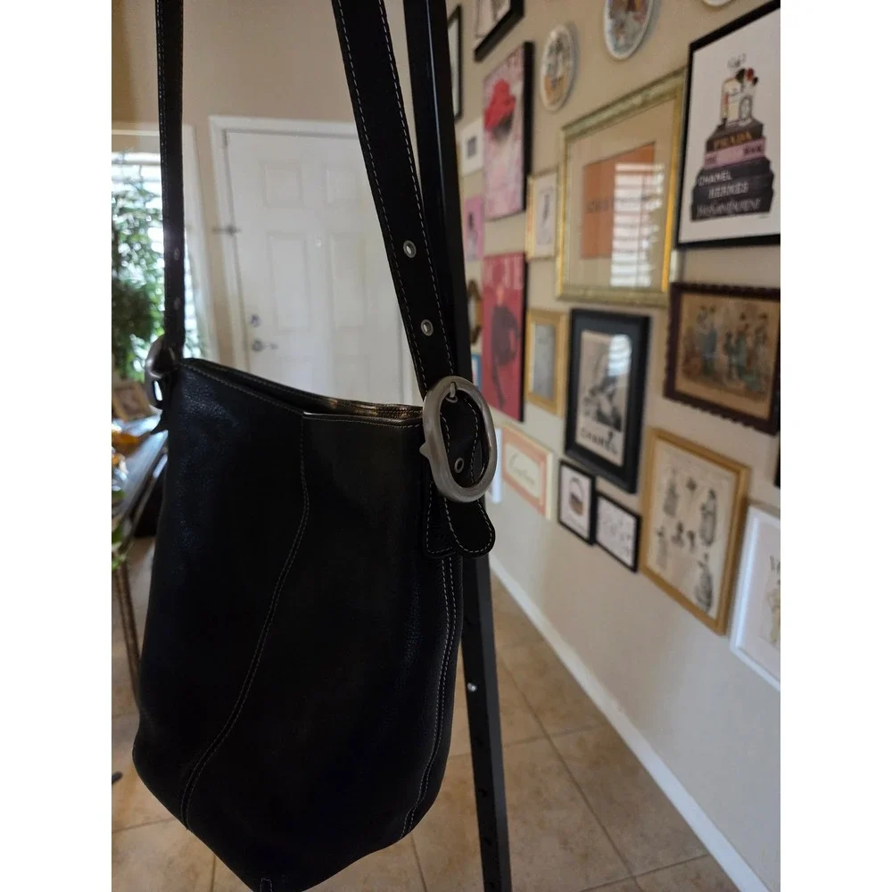 Vintage Y2K Tignanello Tig & Co Black Pebbled Leather Bucket Shoulder Bag